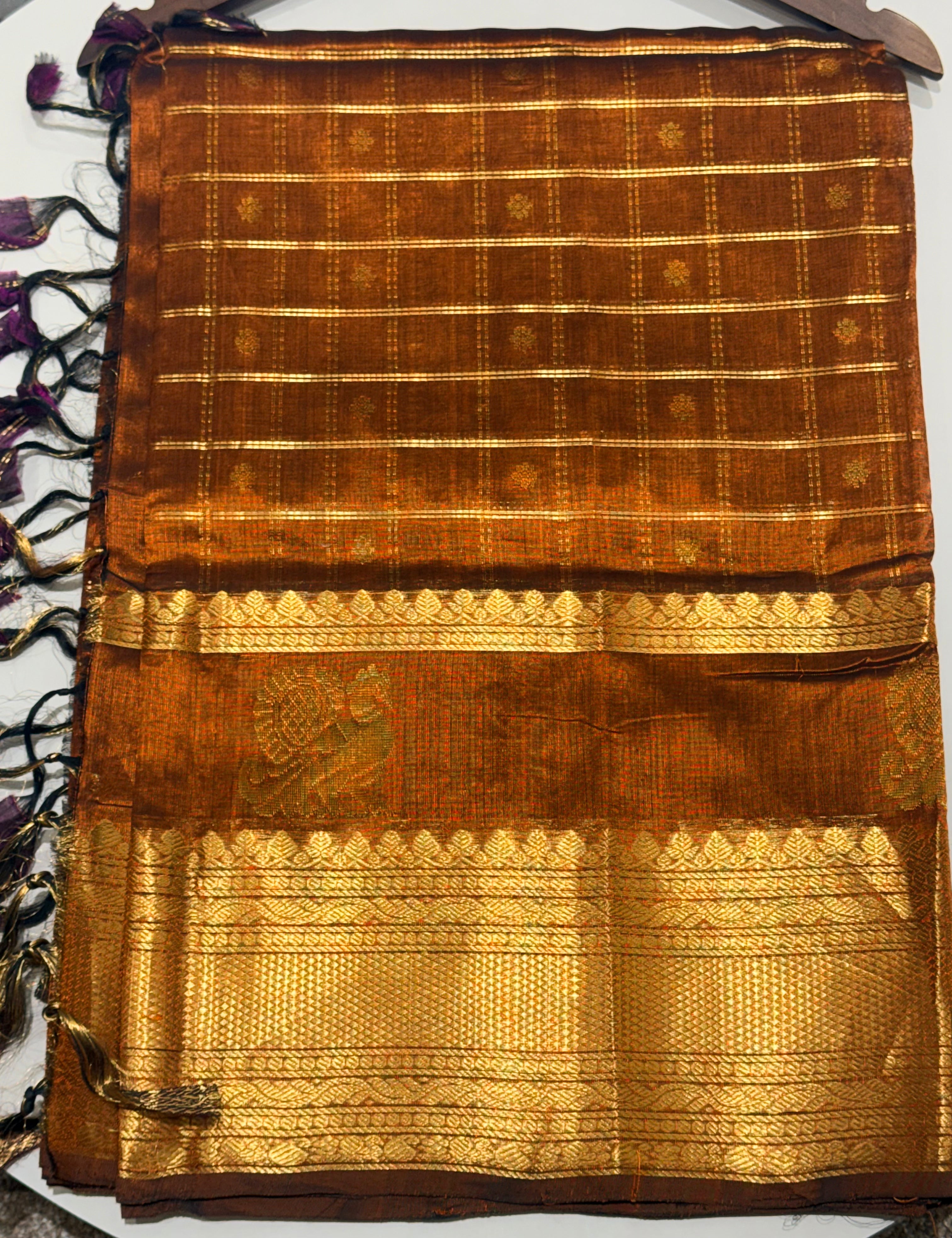 Mangalgiri Pattu Saree (Checks)