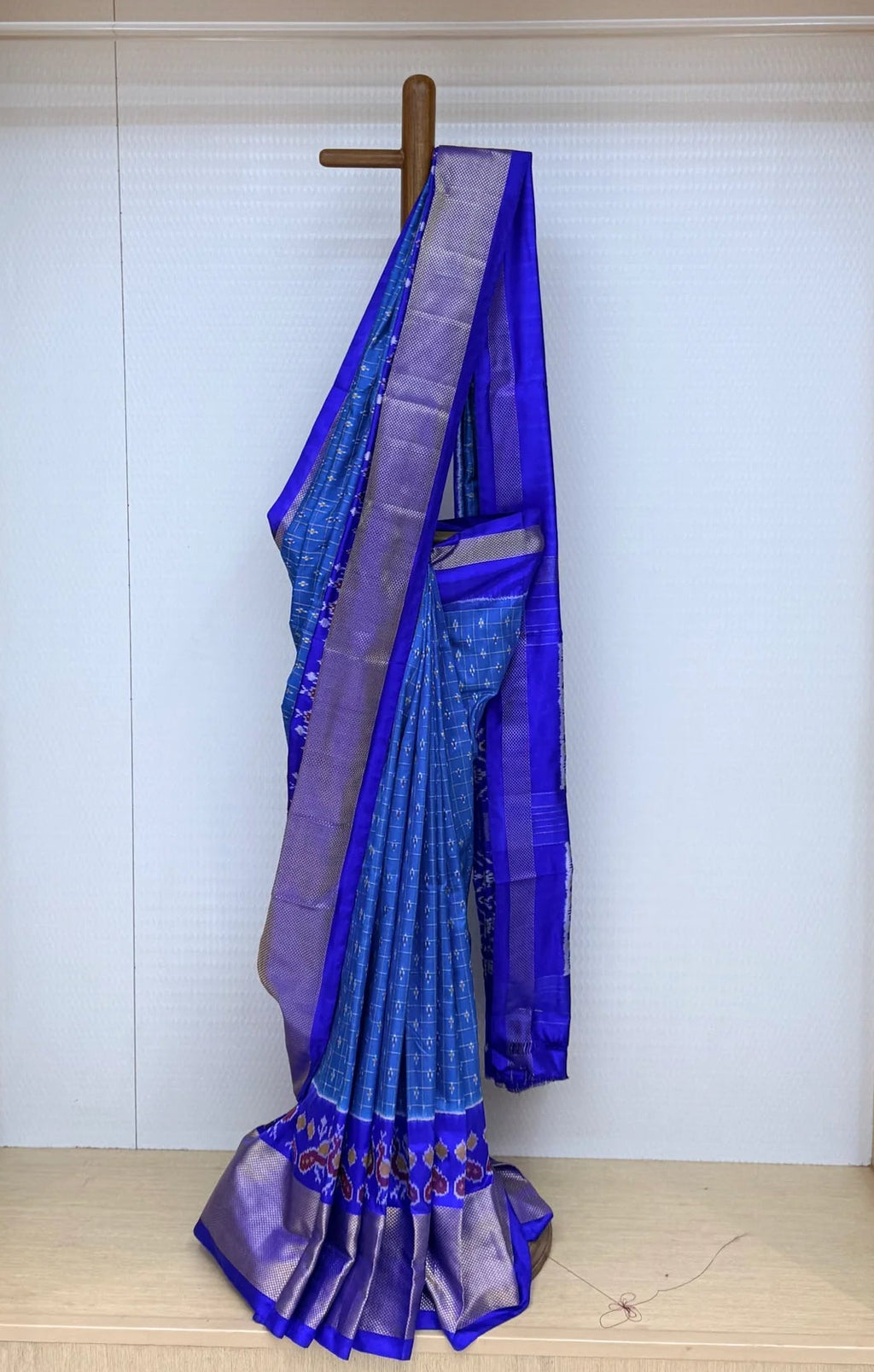 Pochampally Ikkat Pattu - checks