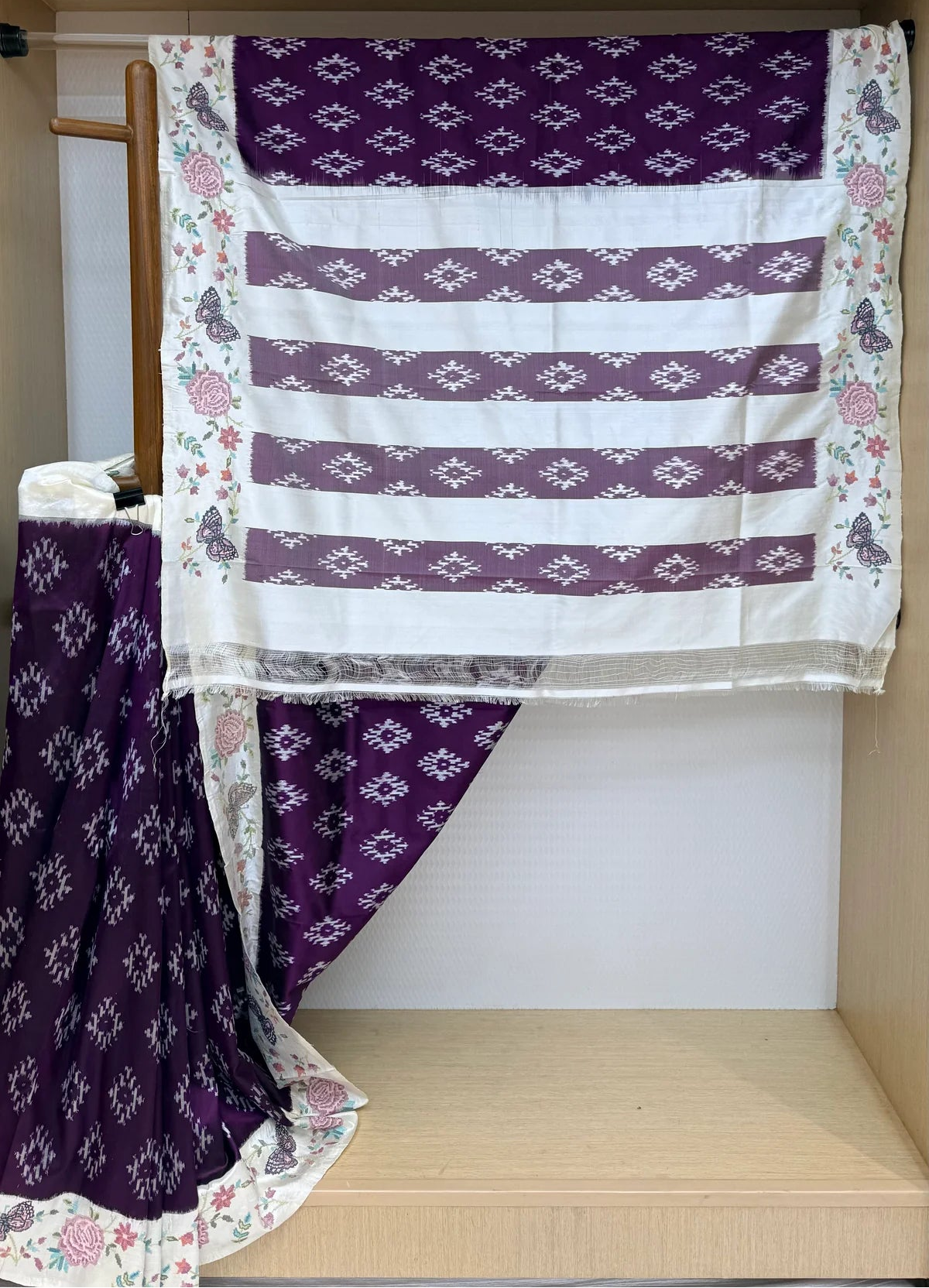 Pochampally Ikkat Pattu - Embroidered Border