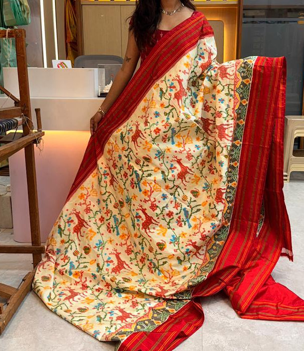 Pochampally Ikkat Saree with Red Contrast Pallu