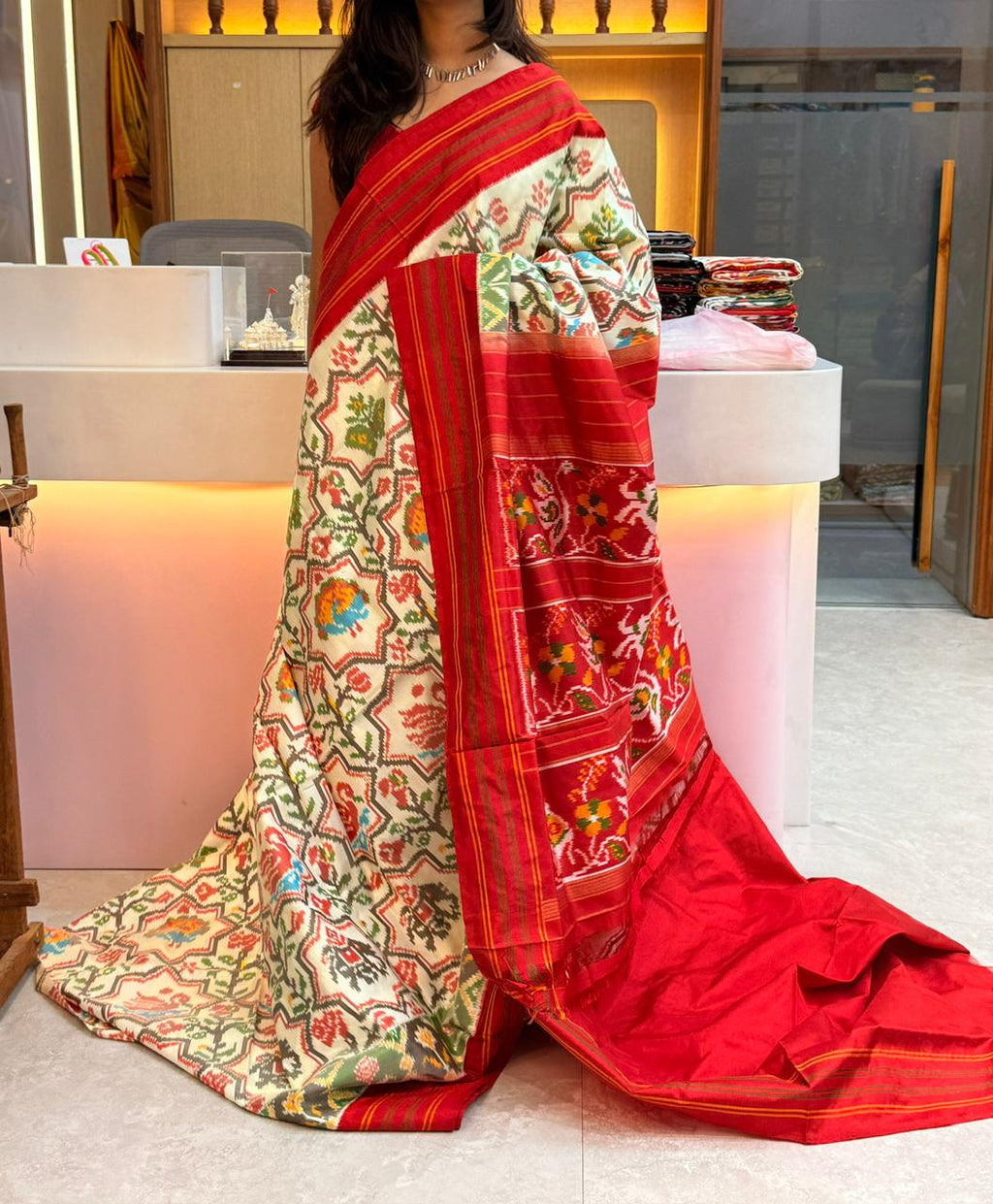 Pochampally Ikkat Saree with Red Contrast Pallu